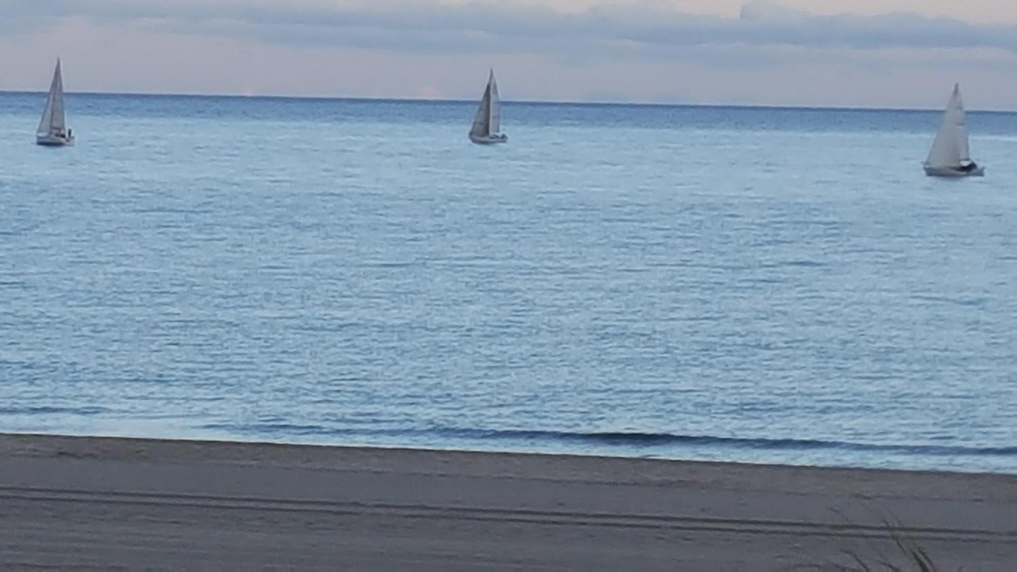 Chambres D'Hotes Un Ete Sans Fin A 50 M De La Plage A Canet Plage Esterno foto